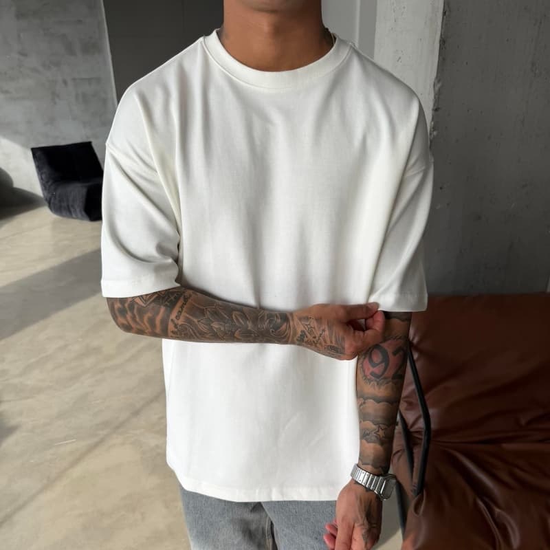 WHITE oversized T