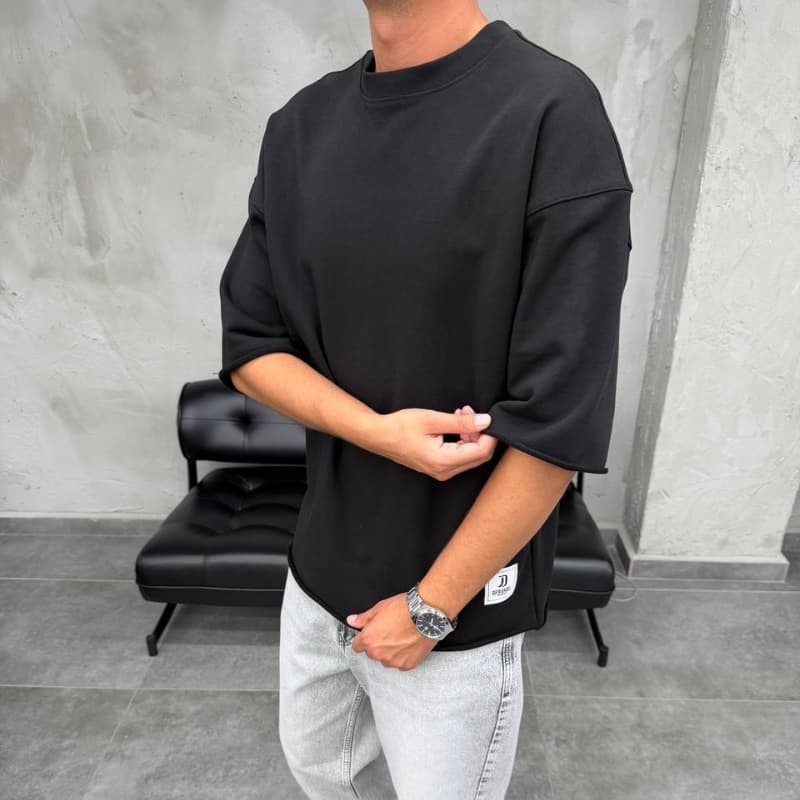 BLACK LONG-SLEEVE T