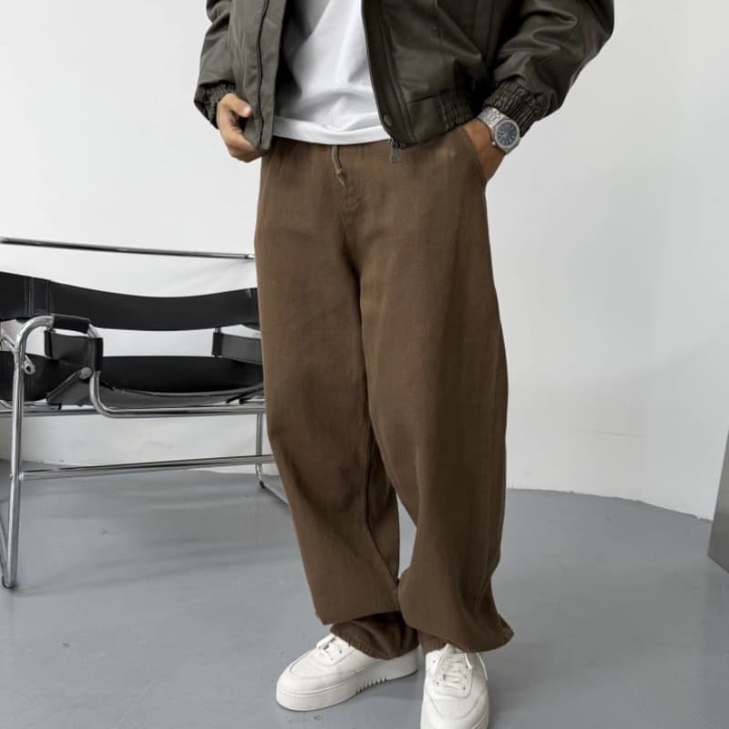 BROWN BAGGY PANTS
